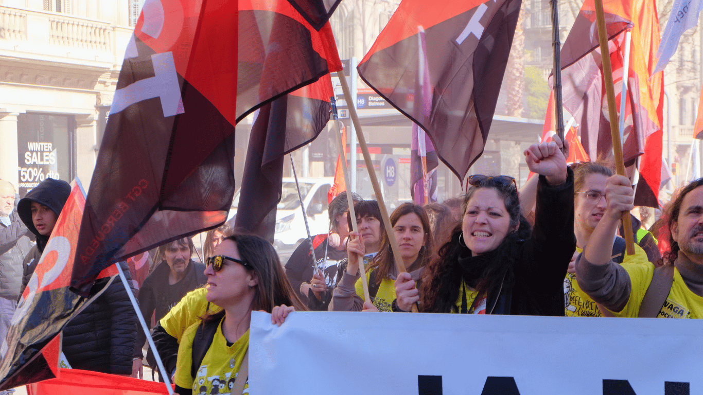 revista catalunya 240(14)