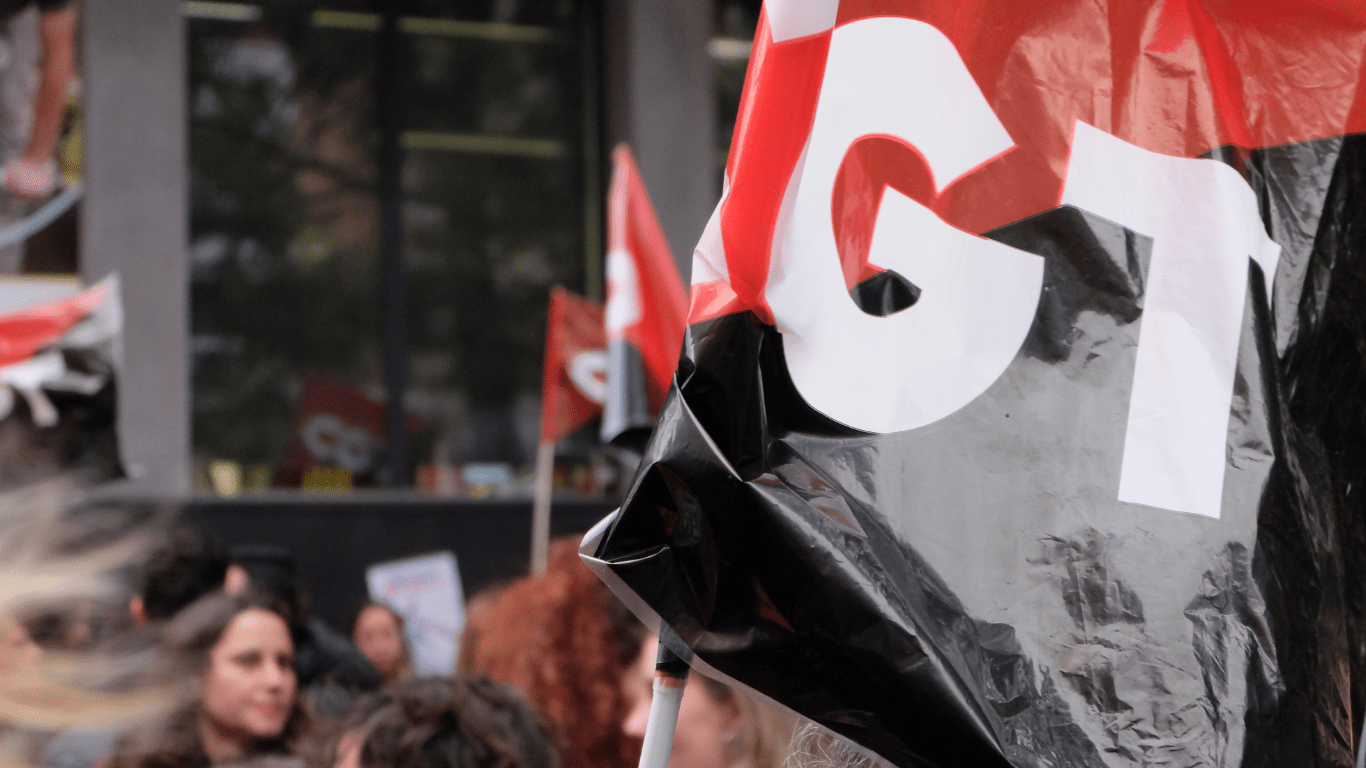 revista catalunya 241(23)